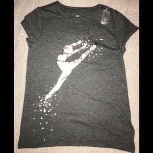Gap youth size 8 gymnast T-shirt
